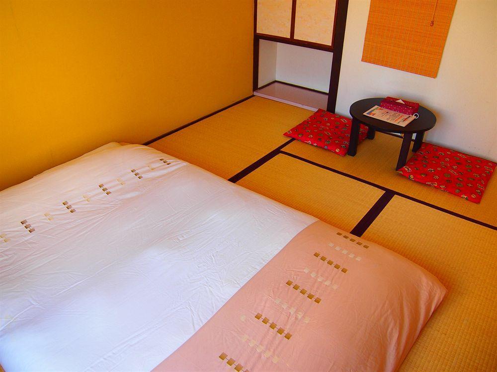 J-Hoppers Hiroshima Guesthouse Ngoại thất bức ảnh