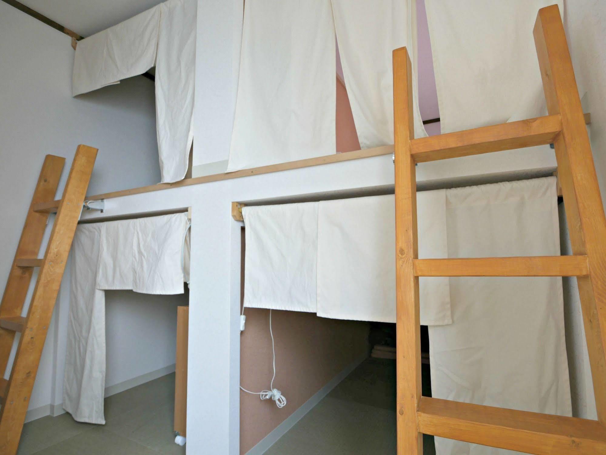 J-Hoppers Hiroshima Guesthouse Ngoại thất bức ảnh