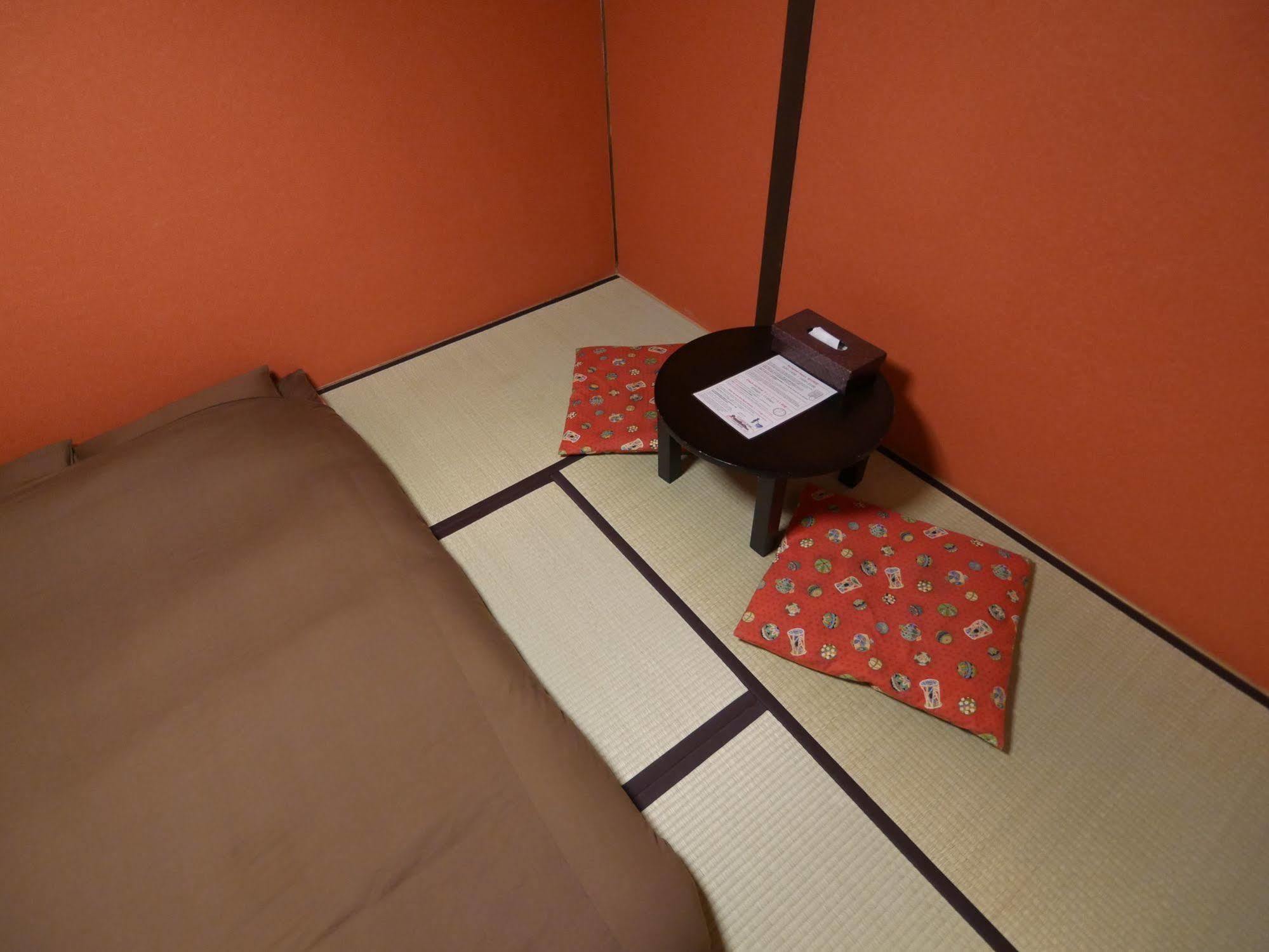 J-Hoppers Hiroshima Guesthouse Ngoại thất bức ảnh