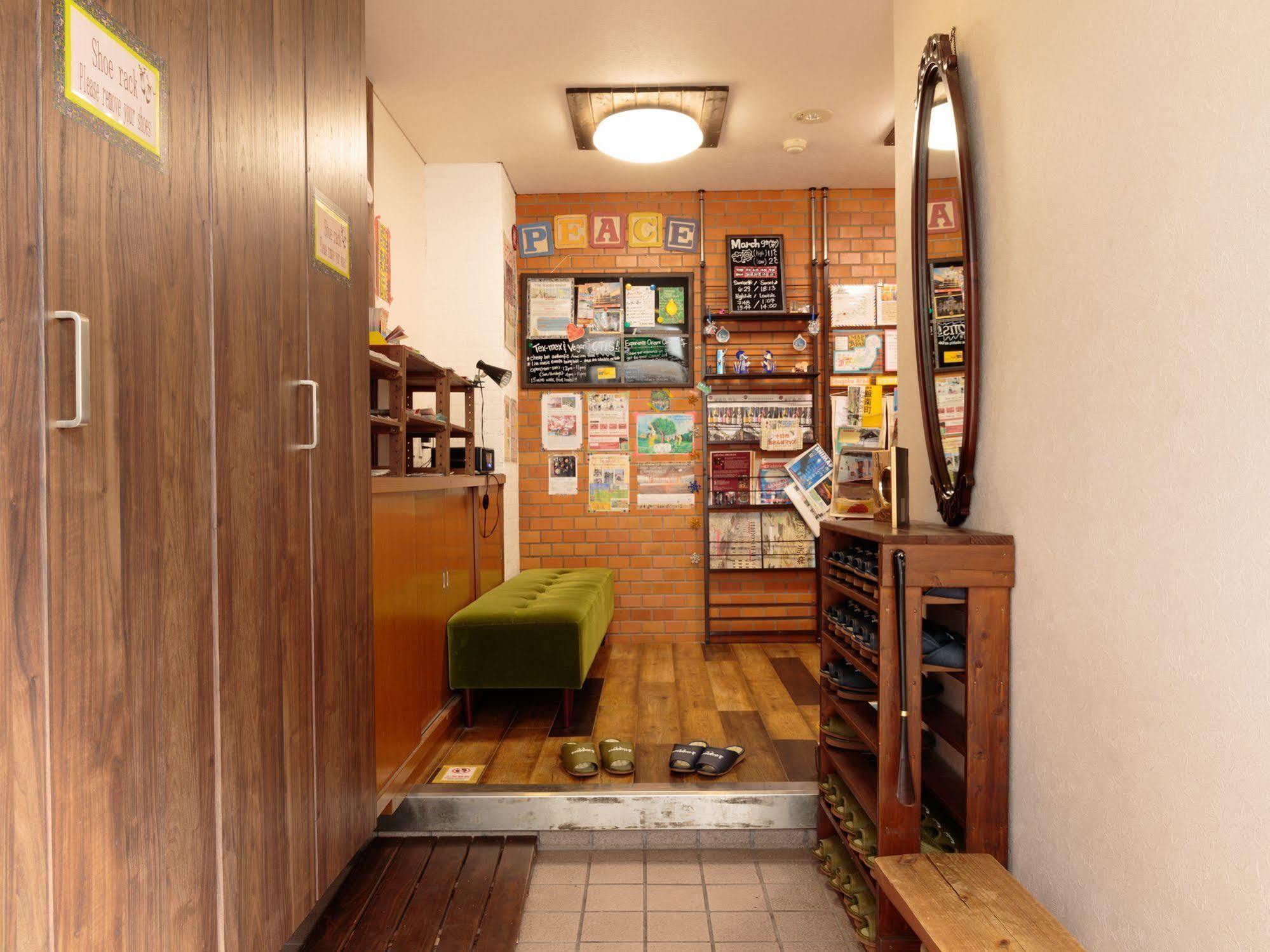 J-Hoppers Hiroshima Guesthouse Ngoại thất bức ảnh